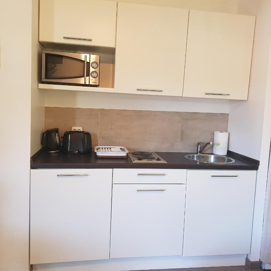 Apartmani Afrodita Sutivan Exterior photo